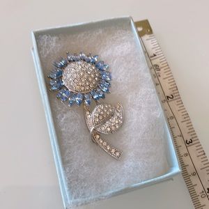 Adorable Sparkling Brooch